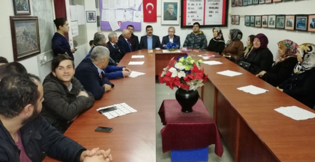 AK Parti heyeti Şehit Aileleri ve Gaziler Derneğini ziyaret etti
