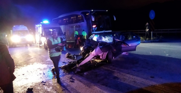 Osmancık'ta yolcu otobüsü otomobille çarpıştı: 6 yaralı
